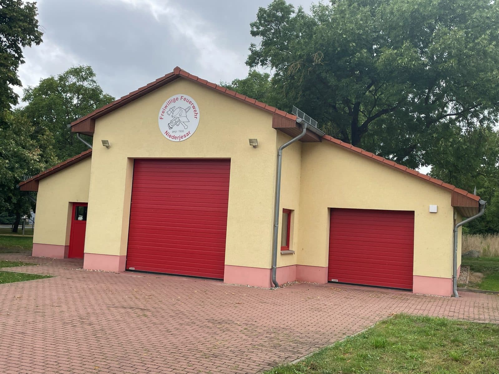Neu gebautes Feuerwehrgerätehaus in Niederjesar